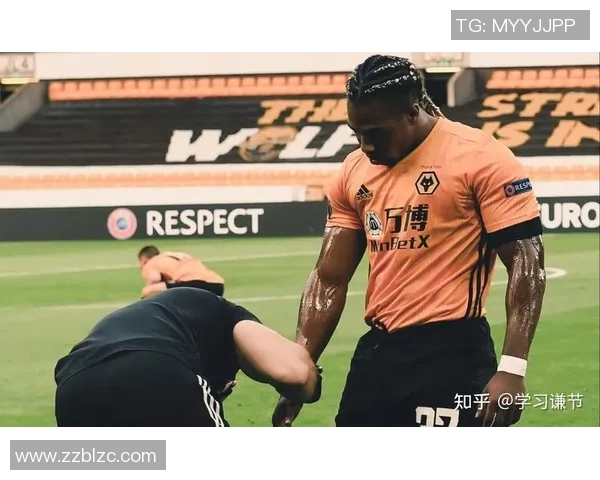 足球明星独特耍球技巧揭秘助你提升球技的秘密武器